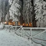 Fox Boutique Gardens Borovets