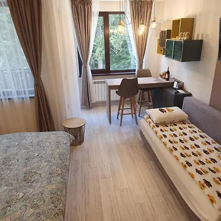 Fox Boutique Gardens Apartament *